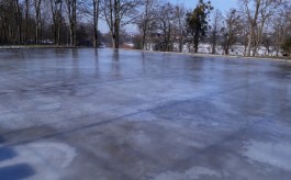 Lodowisko na stadionie OSiR w Tucholi