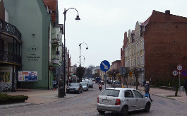 Lepiej oświetlą ulice i będą też cieszyć oko – nowe lampy w centrum Tucholi